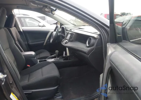 2017 Toyota Rav4 Xle z USA, uszkodzony, nr VIN JTMWFREV8HJ704504